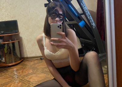 Sexy Amatuer in mask and pantyhose selfie